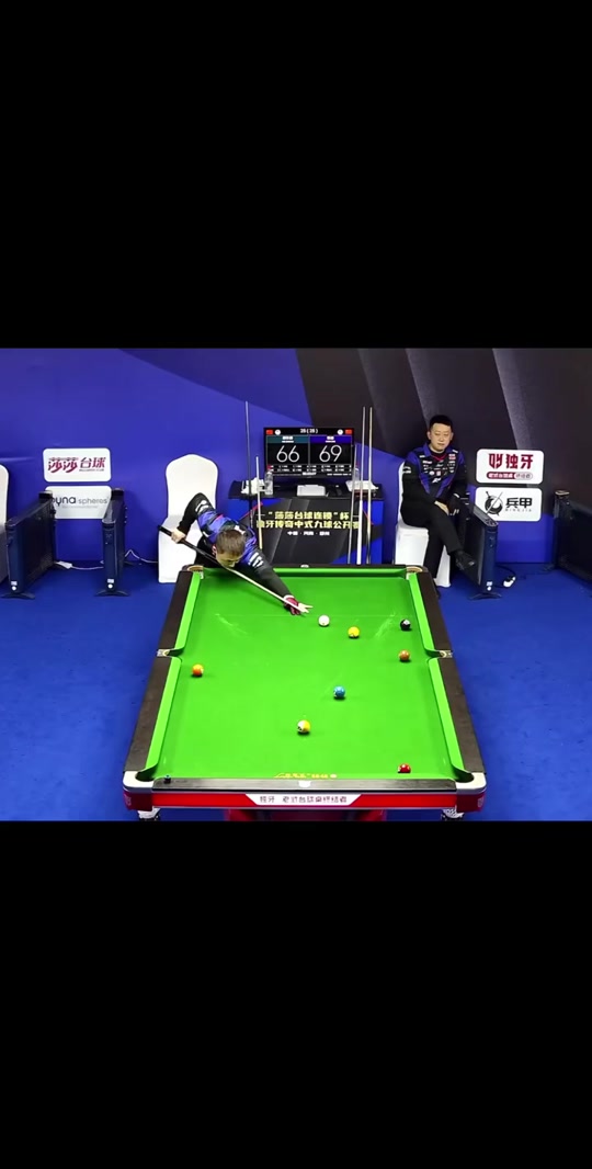 中超联赛首轮精彩瞬间：申花锋霸传射模仿库里庆祝(图).