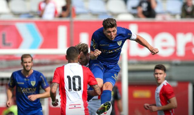 牌的背后 牌的背后